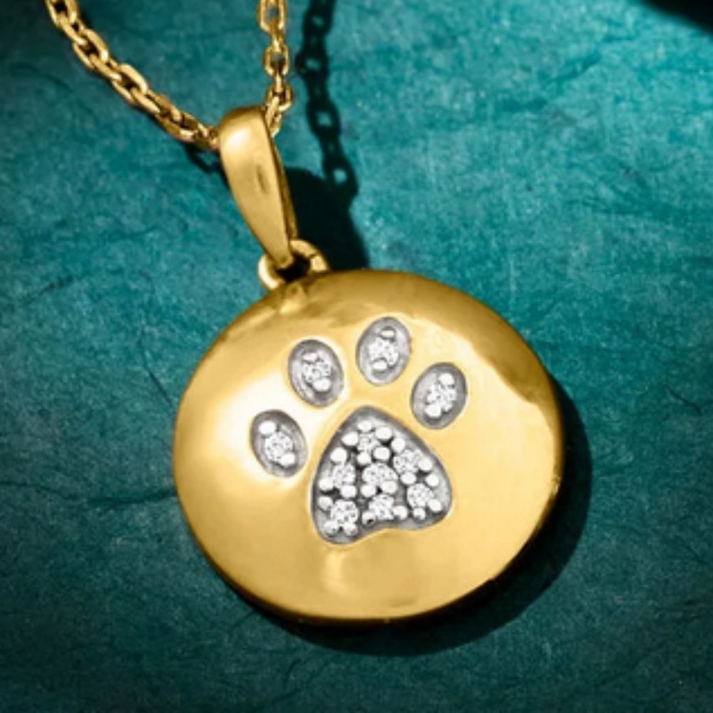 Ross-Simons l Diamond Paw Print Circle Pendant Necklace 18KT Gold Over Sterling